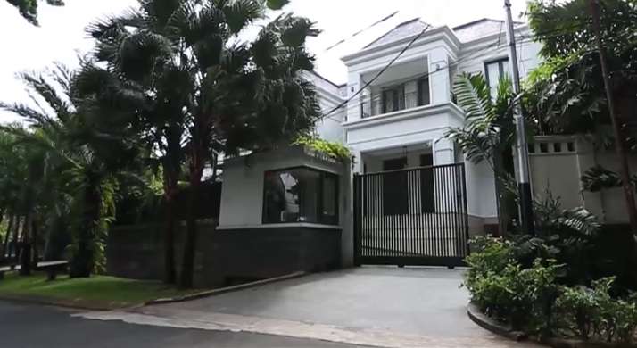 10 Potret Rumah Mewah Dita Soedarjo Si Anak Konglomerat Jakarta, Super Megah & Modern!