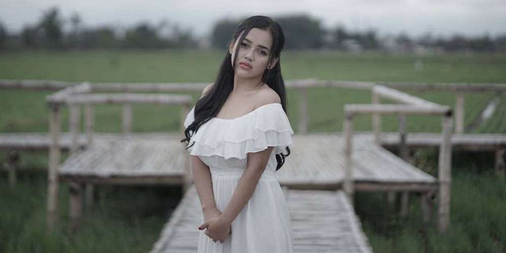 5 Potret Terbaru Clara Gopa 'Duo Semangka' Usai Dikabarkan Kena Guna-Guna, Parasnya Jadi Sorotan!