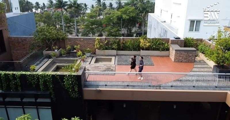 Adu Mewah 10 Rumah Artis ‘Sultan’ Dilihat dari Drone, Milik Prilly Latuconsina Bikin Melongo!