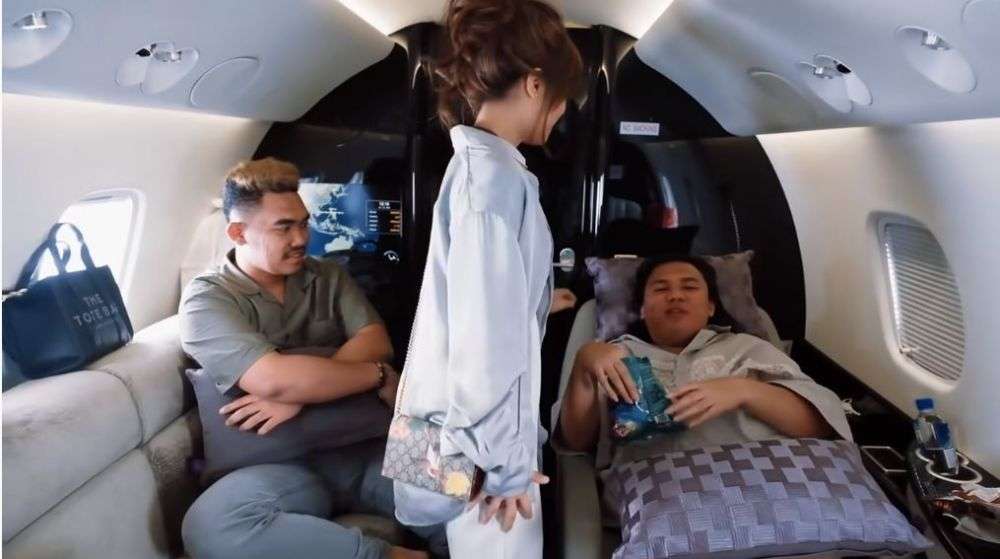 10 Potret Mewahnya Isi Jet Pribadi Milik Juragan99, Toiletnya Bikin Fuji Melongo!