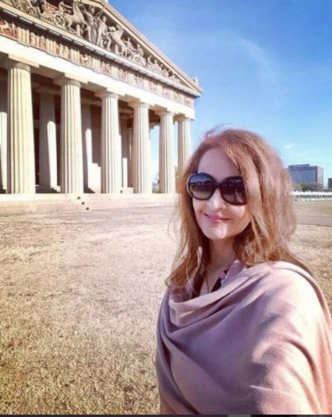 Potret Terbaru Shirley Malinton ‘Gadis Warkop’, Paras Cantiknya Curi Perhatian!