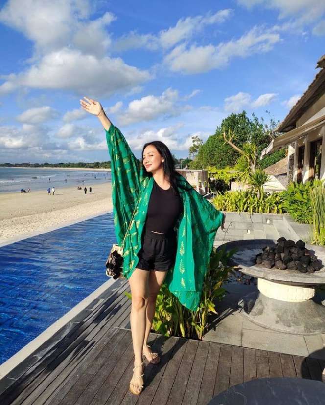 8 Potret Tata Cahyani Mantan Istri Tommy Soeharto yang Jarang Tersorot!