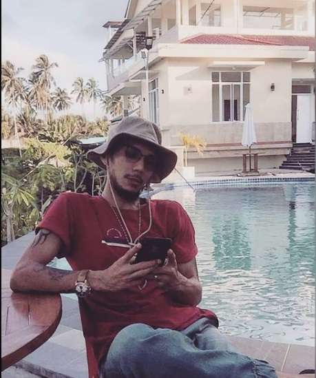 Sederet Kontroversi Norman Kamaru, Terbaru Isu Pindah Agama!