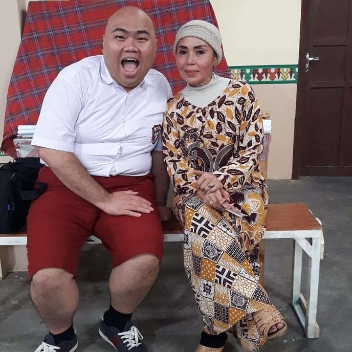 Ingat Ibu Tiri Zaenab ‘Si Doel Anak Sekolahan’? Lihat 8 Potretnya Seakan Menolak Tua di Usia 59 Tahun