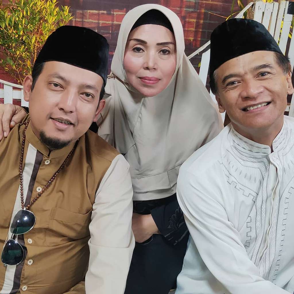 Ingat Ibu Tiri Zaenab ‘Si Doel Anak Sekolahan’? Lihat 8 Potretnya Seakan Menolak Tua di Usia 59 Tahun