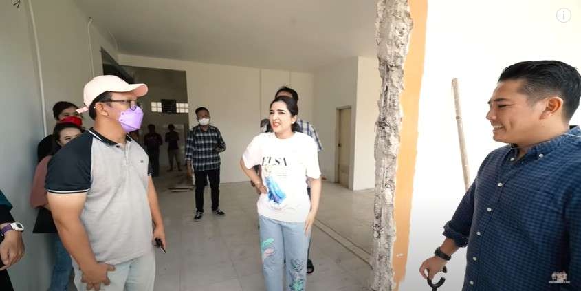 Penampakan Pabrik 'Uang' Milik Anang Hermansyah dan Ashanty, Ada Lapangan Futsal!