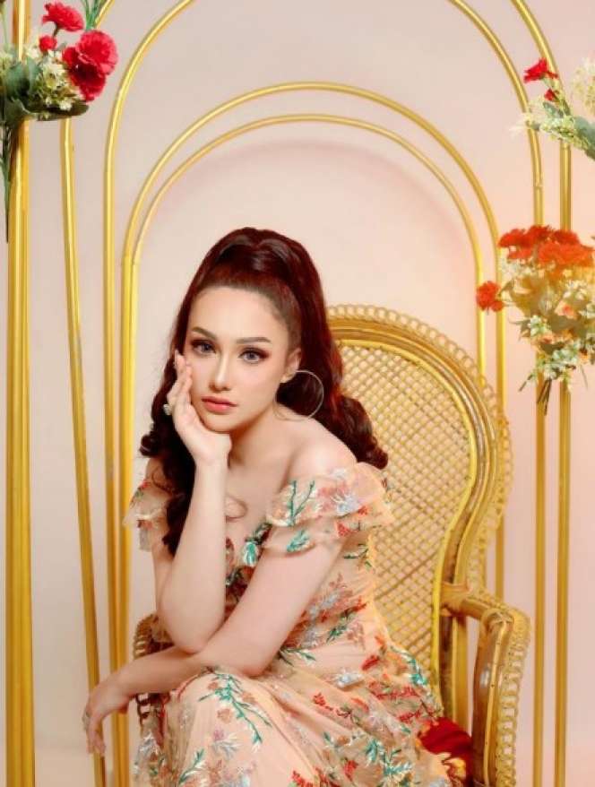 Ingat Cristina Laws? Istri Polisi yang Wajahnya Bak Barbie Hidup, Mukanya Jadi Berubah, Begini Penampilannya Sekarang