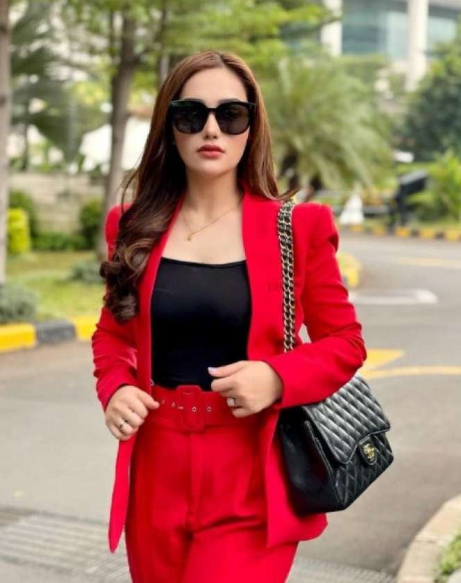 Ingat Cristina Laws? Istri Polisi yang Wajahnya Bak Barbie Hidup, Mukanya Jadi Berubah, Begini Penampilannya Sekarang