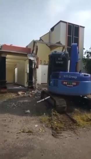 Istri di Ponorogo Murka Lihat Sang Suami Selingkuh, Pilih Hancurkan Rumah Bernilai Ratusan Juta!