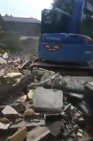 Istri di Ponorogo Murka Lihat Sang Suami Selingkuh, Pilih Hancurkan Rumah Bernilai Ratusan Juta!