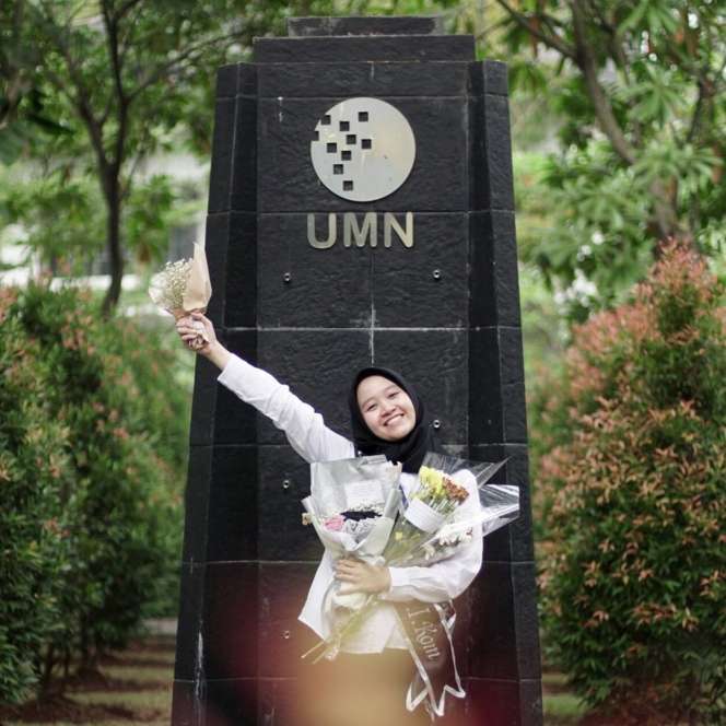 Sosok Sebernanya Alca Octaviani, Hijaber yang Bikin Bintang Emon Luluh Kesengsem