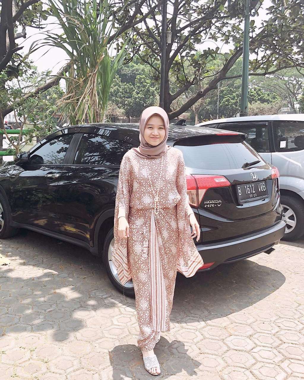 Sosok Sebernanya Alca Octaviani, Hijaber yang Bikin Bintang Emon Luluh Kesengsem