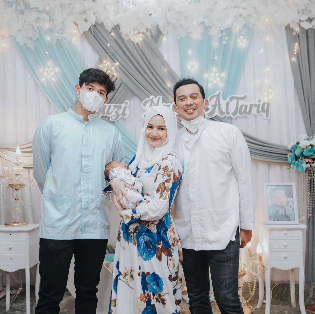 5 Potret Terbaru Angelica Simperler, Silvia Preman Pensiun usai Dipersunting Pengusaha, Hubungan dengan Anak Sambung Disorot