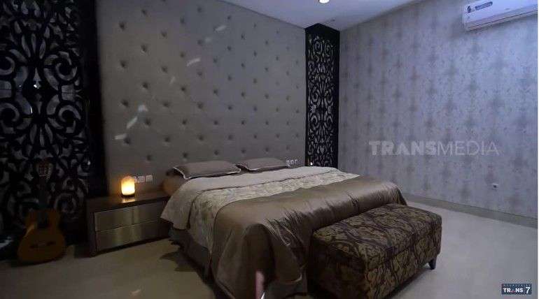 10 Potret Rumah Klaviera Stephanie Si ‘Princess Pantai Indah Kapuk’, Megah Bak Istana!