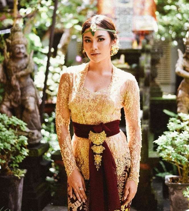 10 Potret Cantiknya Mahalini Raharja, Pacar Baru Rizky Febrian Pesonanya Bikin Meleleh