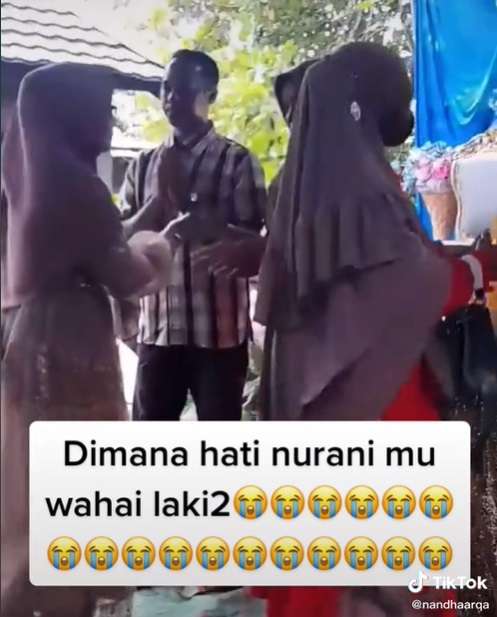 Pengantin Wanita Ini Ditinggal Calon Suami di Hari Pernikahan, Potretnya Saat Terima Tamu Bikin Pilu!