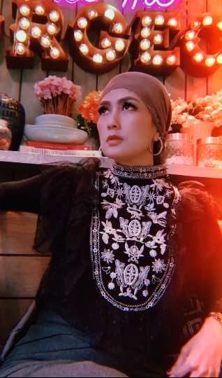 Masih Ingat Pemeran Farida Misteri Gunung Merapi? Kini Penampilannya Berubah Drastis, Lihat 7 Potretnya!