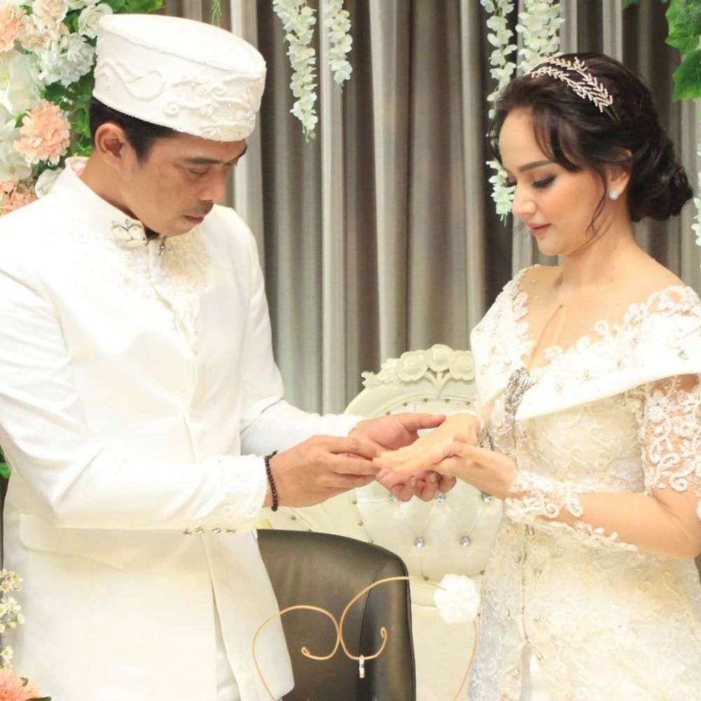 Ingat Artis Cantik Saphira Indah yang Dikubur Bareng Janin? Nasib Sang Suami Kini Bikin Syok, Lihat 8 Potretnya!