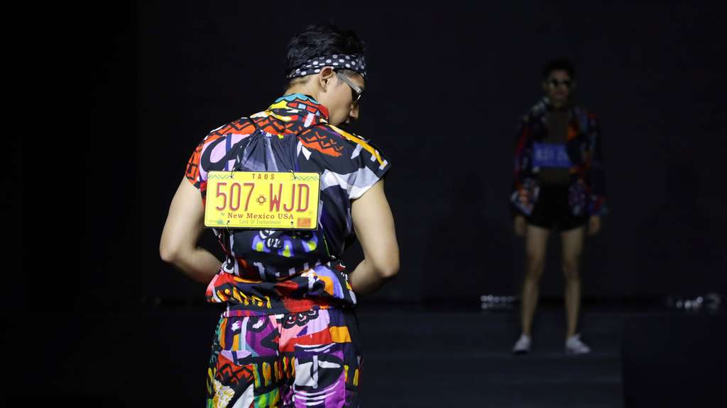 FOTO: Jakarta Fashion Trend 2022, Suguhkan Kolaborasi Fashion dan Seni