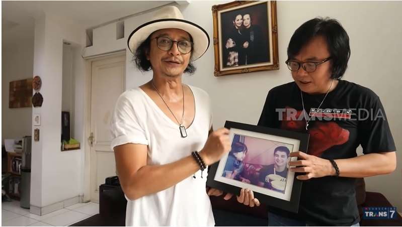 10 Potret Rumah Mewah Andi Rif ‘Sang Rocker Legendaris’, Koleksi Sepatunya Bikin Ngeri!