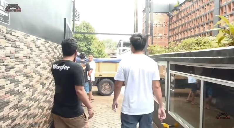 10 Potret Kado Super Mahal Panji Petualang dari Baim Wong, Berat 210 Kg Harus Dibawa Pakai Truk!