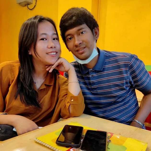 Jarang Tersorot Ini 7 Potret Nathana Gaza Anak Bungsu Lydia Kandou, Kesederhanannya Tuai Pujian! Sang Istri Jualan Kripik