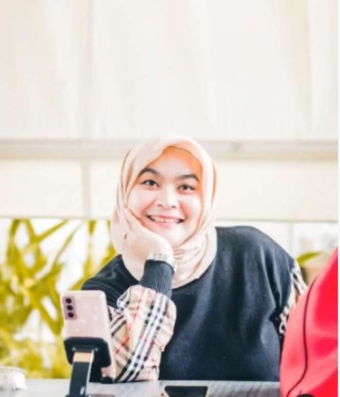 Masih Ingat Pelawak Ulfa Dwiyanti? Lama Tak Muncul Di Layar Kaca Begini 7 Potret Terbarunya!