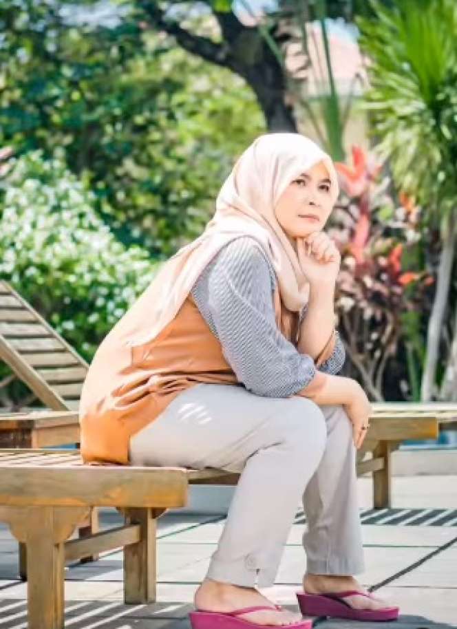 Masih Ingat Pelawak Ulfa Dwiyanti? Lama Tak Muncul Di Layar Kaca Begini 7 Potret Terbarunya!