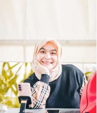 Masih Ingat Pelawak Ulfa Dwiyanti? Lama Tak Muncul Di Layar Kaca Begini 7 Potret Terbarunya!