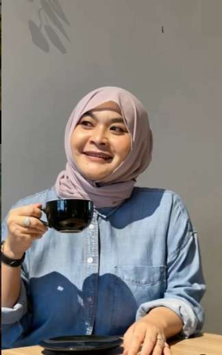 Masih Ingat Pelawak Ulfa Dwiyanti? Lama Tak Muncul Di Layar Kaca Begini 7 Potret Terbarunya!