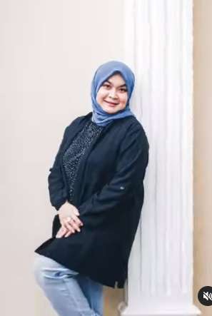 Masih Ingat Pelawak Ulfa Dwiyanti? Lama Tak Muncul Di Layar Kaca Begini 7 Potret Terbarunya!