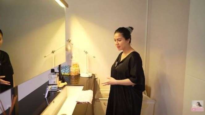 8 Potret Kamar Mandi ‘Sultan’ Milik Selebriti, Titi Kamal Paling Mewah-Pakai Remot!
