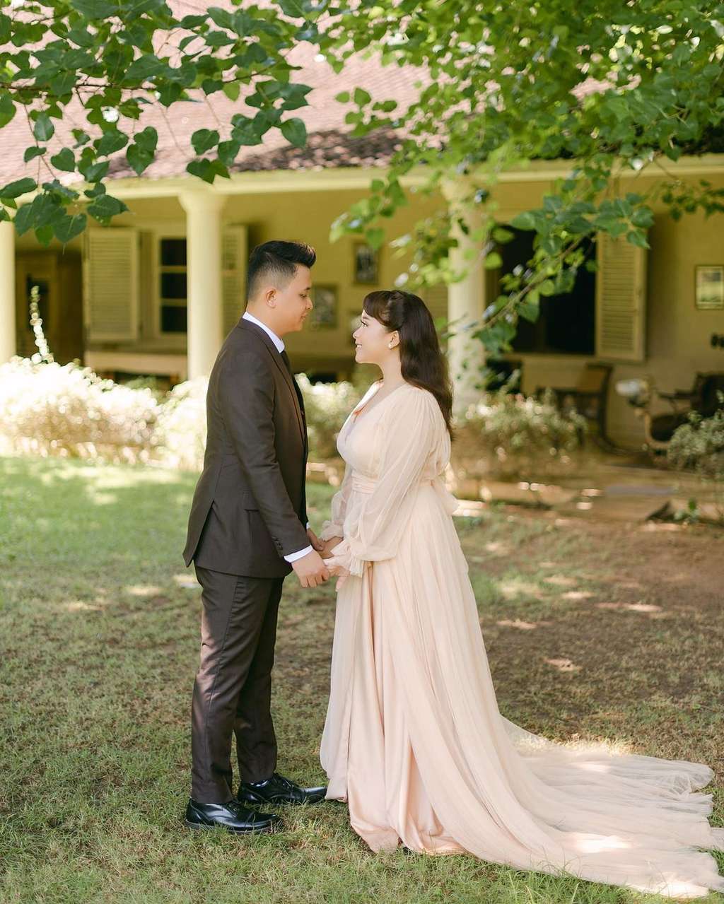 5 Potret Prewed Syifa, Adik Ayu Ting Ting Berpenampilan Bak Noni Belanda