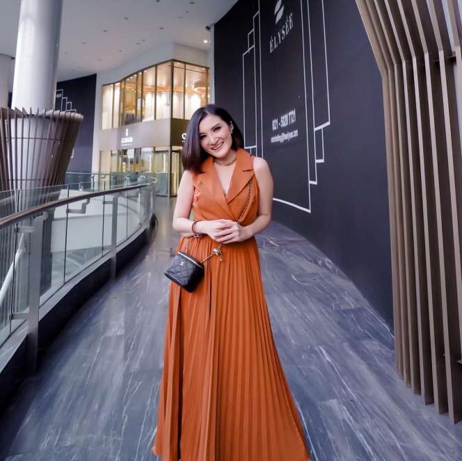 Ingat Kiki Amalia Mantan Markus Horison? Makin ‘Hot’ Usai 9 Tahun Menjanda, Lihat 8 Potretnya