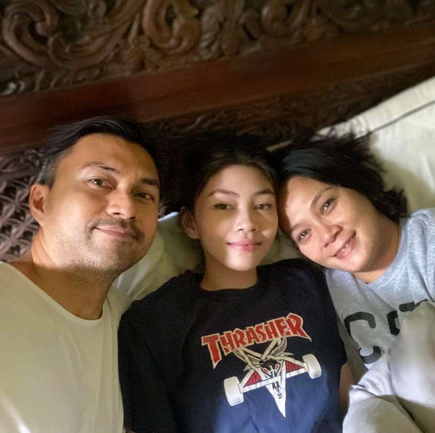 10 Potret Sasikirana Anak Sulung Anjasmara yang Jarang Tersorot, Calon Dokter, Cantik Banget!
