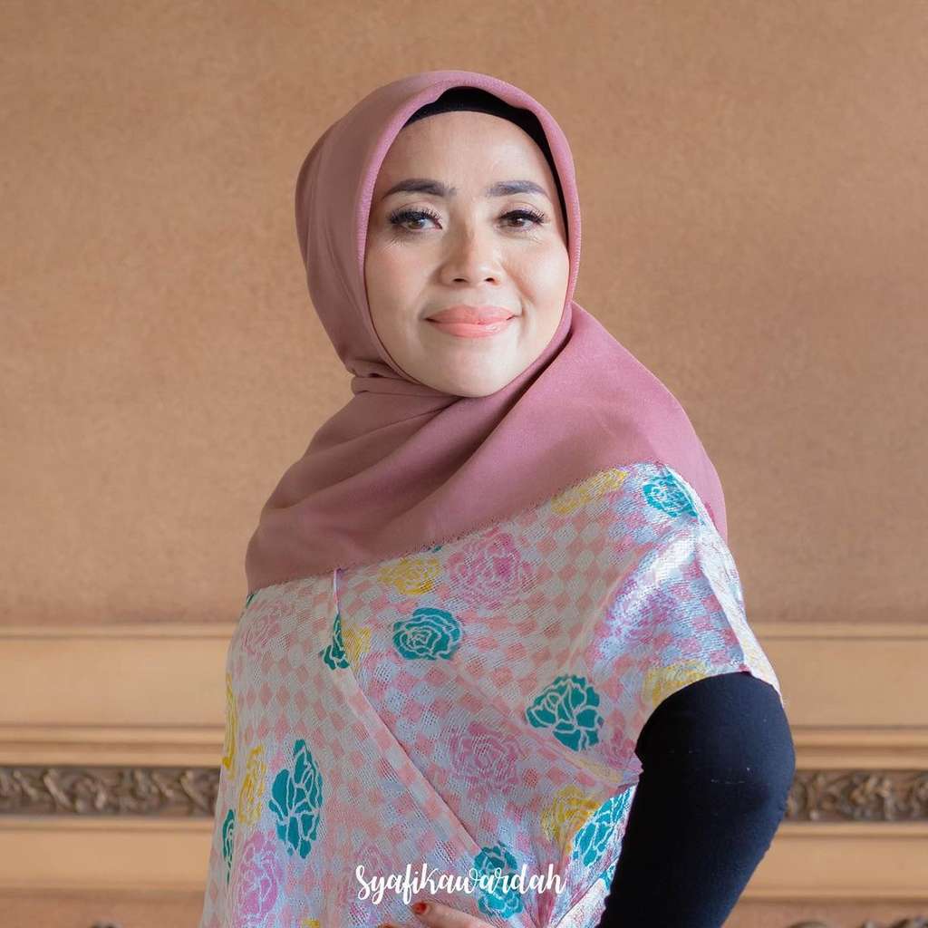 Bikin Melongo! Potret Terbaru Muzdalifah, Wajah dan Bentuk Tubuhnya Jadi Sorotan