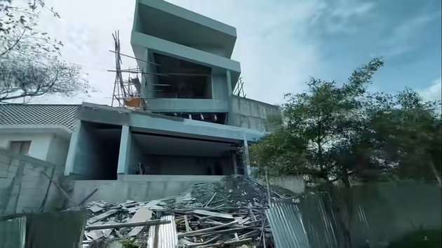10 Potret Rumah Baru Verrell Bramasta untuk Calon Istri, Super Mewah Ada Bioskop Pribadi!