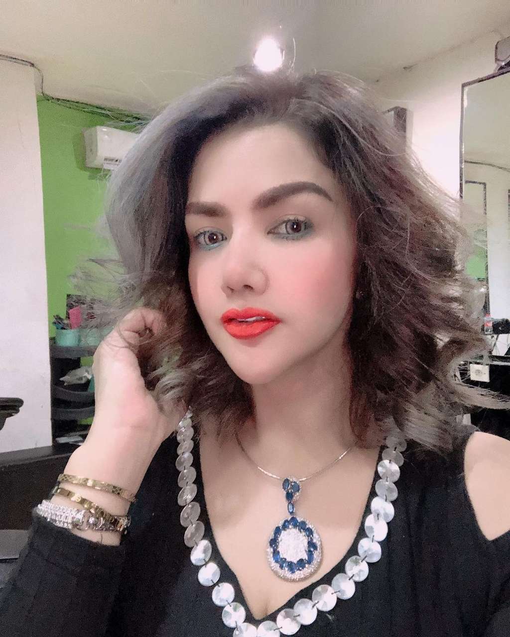 10 Potret Terbaru Barbie Kumalasari Usai Operasi Hidung Rp50 Juta, Berubah Drastis Makin Cantik!