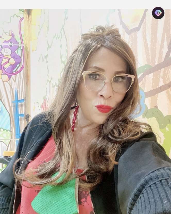 Potret Ni Made Ayu, Ibu Venna Melinda, Selalu Tampil Modis bak ABG!