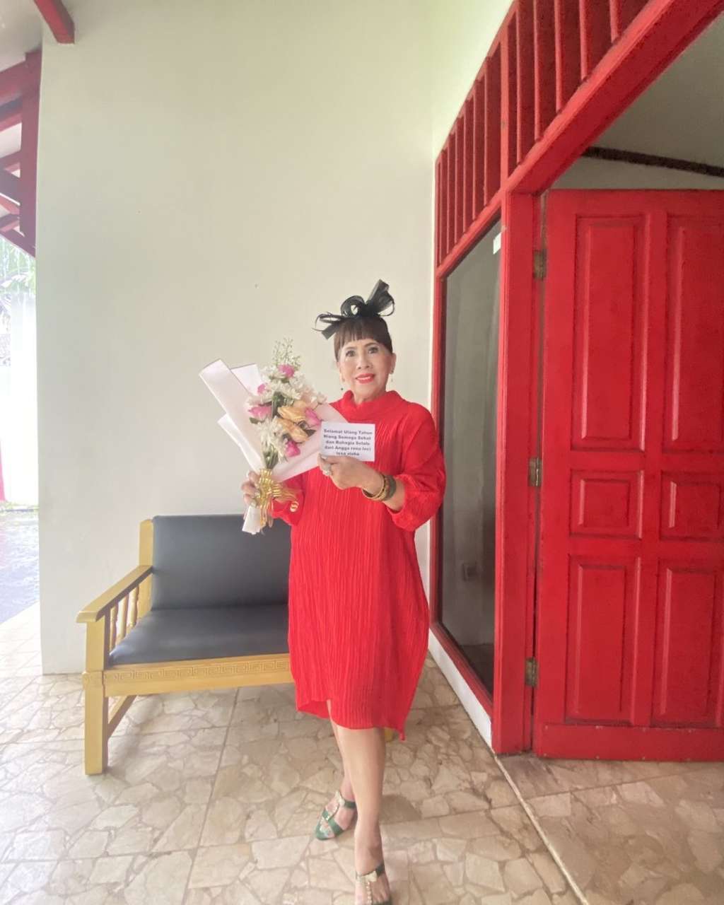 Potret Ni Made Ayu, Ibu Venna Melinda, Selalu Tampil Modis bak ABG!