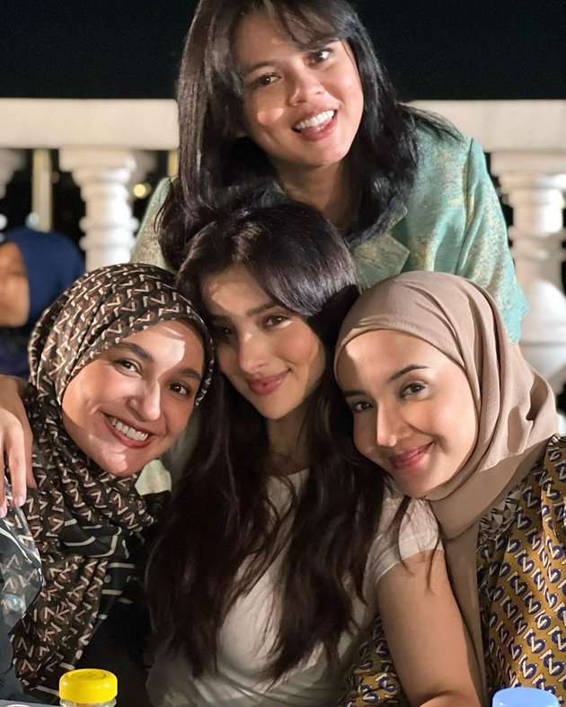 Perpaduan Tiga Negara, Intip Potret Sarah Samantha Sepupu Zaskia dan Shireen Sungkar yang Berwajah Bule