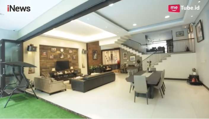 7 Potret Rumah Mewah Crazy Rich Sanny Liawati, Desainnya Wow Banget!