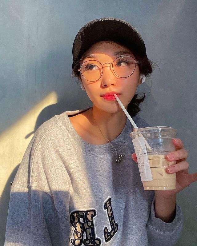 8 Potret Livy Renata, Gamer Cantik yang Kini Jadi Sorotan!