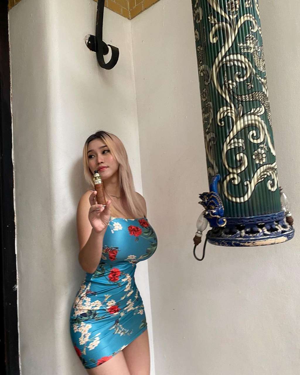 Dijuluki Pemersatu Bangsa! 10 Potret Anastasya Khosasih Selebgram ‘Hot’ yang Disorot Media Asing