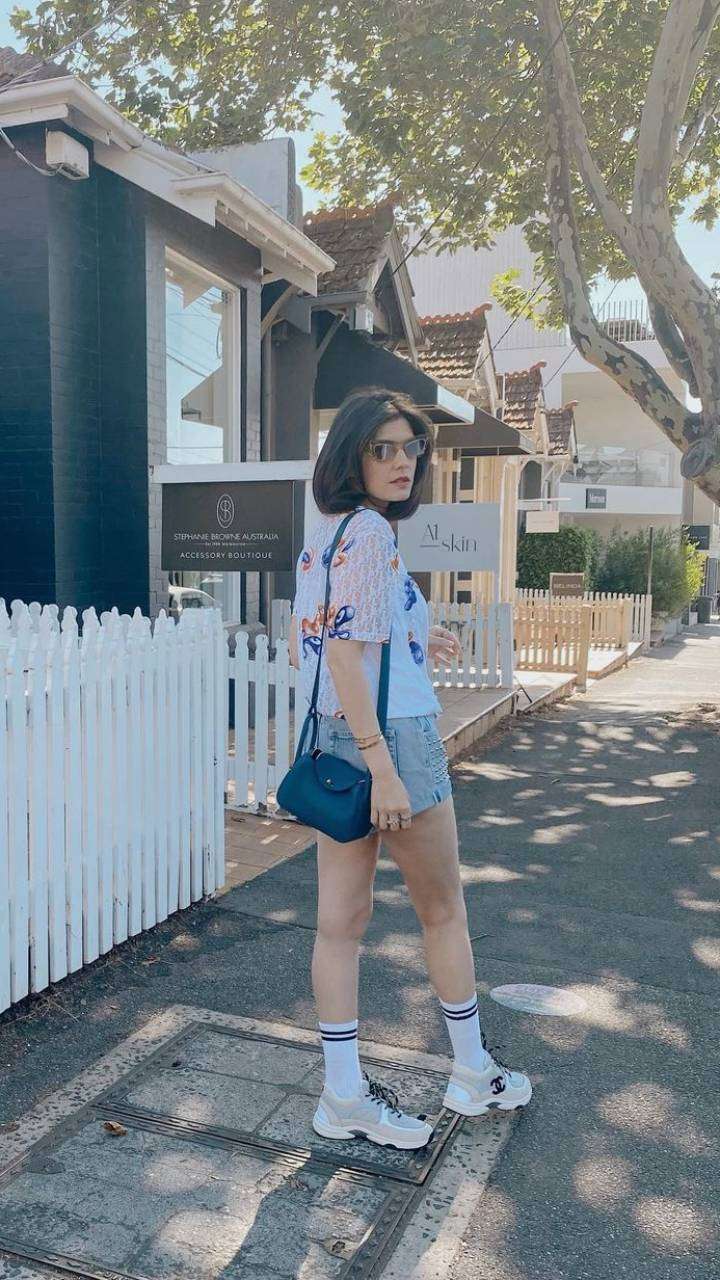 Tinggal di Australia, Potret OOTD Carissa Putri Pamer Kaki Jenjang nan Mulus
