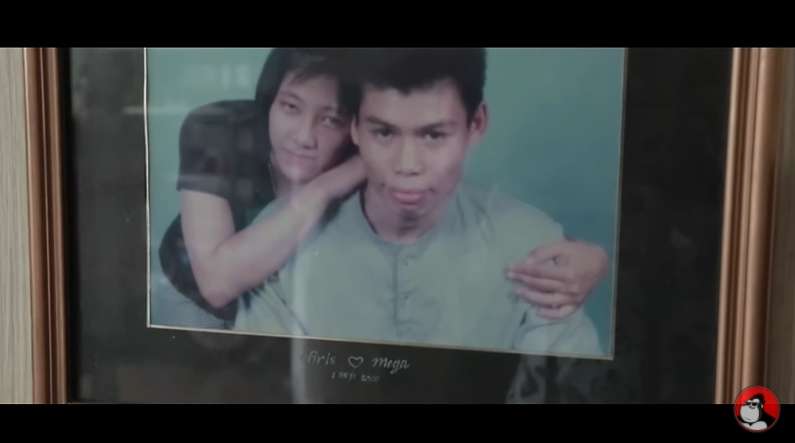10 Potret Rumah Chris John Sang ‘Petinju Legendaris’, Mewah Banyak Foto-Foto Bersejarah!
