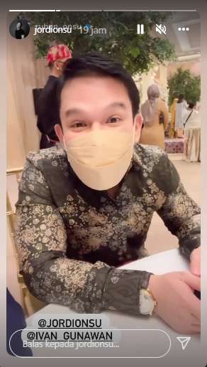 Gaya 10 Artis Hadiri Pernikahan Adik Ayu Ting Ting, Ivan Gunawan Jadi Sorotan!