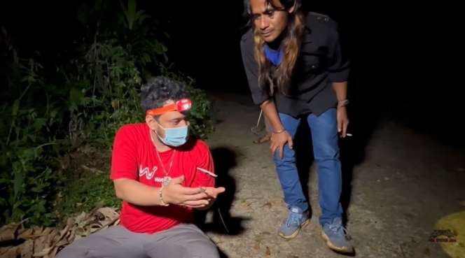 8 Potret Panji Petualang Temukan Ular Naga di Gunung Sunda, Ternyata Bukan Mitos!