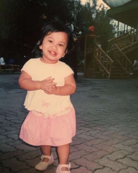 10 Potret Masa Kecil Mayang Adik Vanessa Angel yang Baru Diekspos, Fix Kembaran Gala Sky!