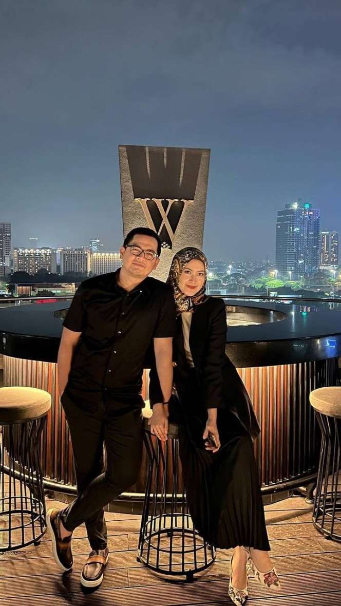 5 Potret Lisya Nurrahmi, Istri Tommy Kurniawan yang Jarang Tersorot